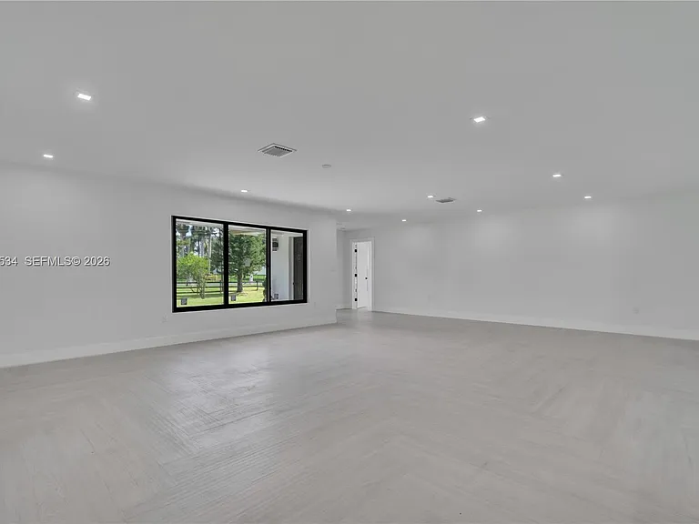 17680 SW 54th St — Photo 38