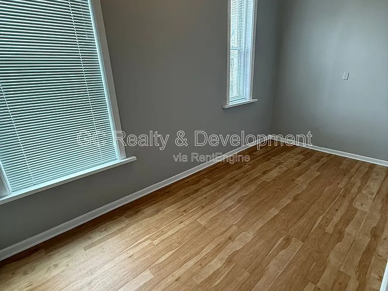 3609 S Giles Ave #2 — Photo 8
