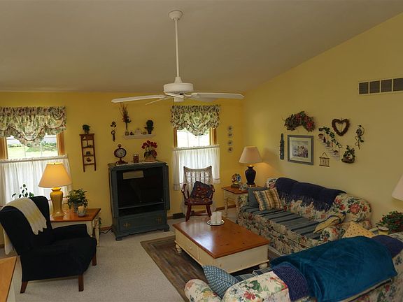 4th image of 7301 Ashton Villa