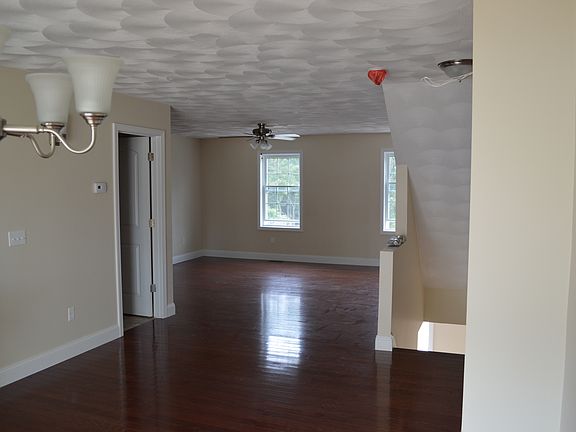 4th image of 75 Esmond St APT 4-B