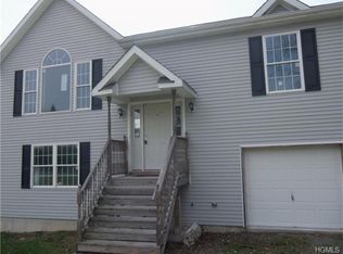 58 Scotchtown Pl, Middletown, NY 10941