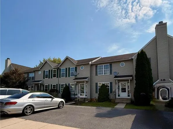 609 Abbe Ct, Freemansburg, PA 18017