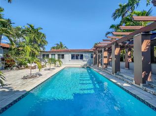 120 SW 26th Rd, Miami, FL 33129