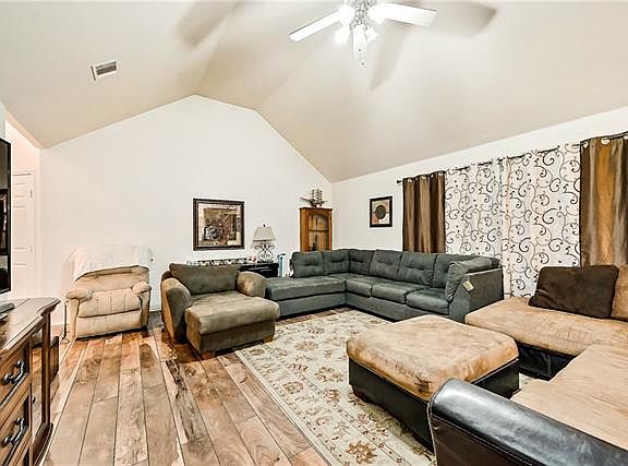 5th image of 1654 Hillside Dr