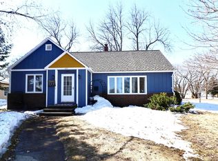 421 10th St, Hawley, MN 56549