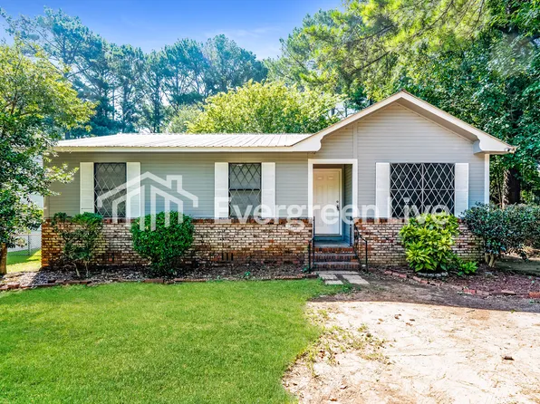 1203 26th Ave N, Hueytown, AL 35023