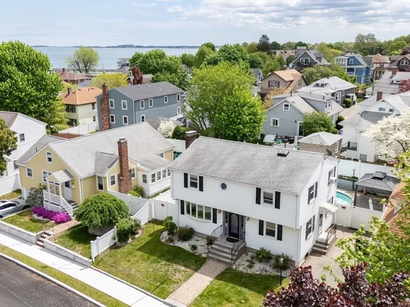 57 Arnold Rd, Quincy, MA 02171