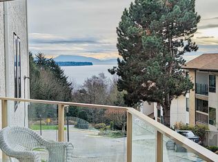 1350 Vidal St #519, White Rock, BC V4B 5G6