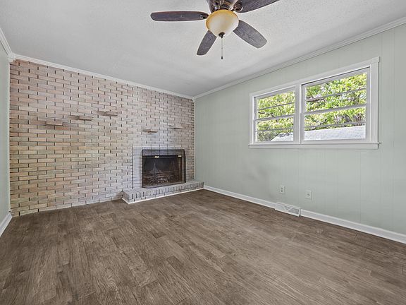4th image of 2934 Academy St