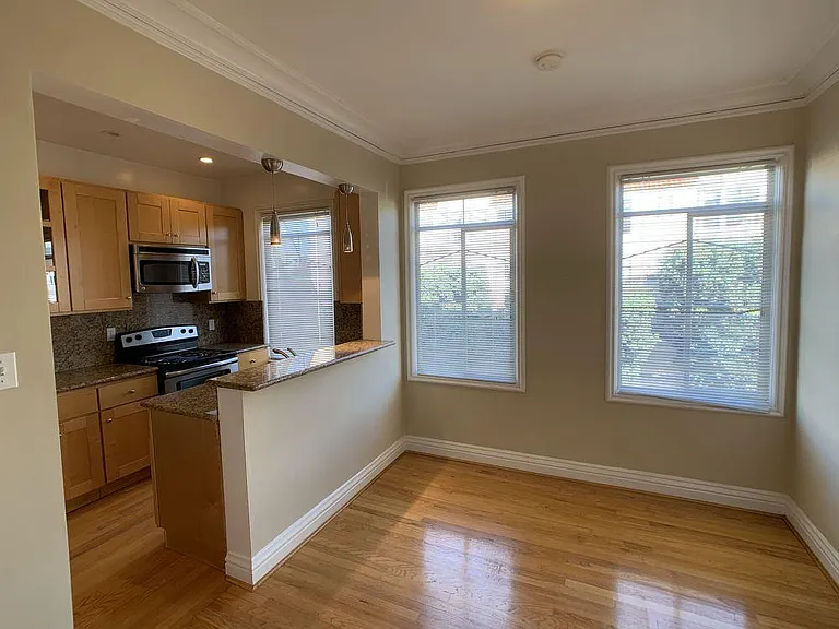 1695 Beach St #203 — Photo 10