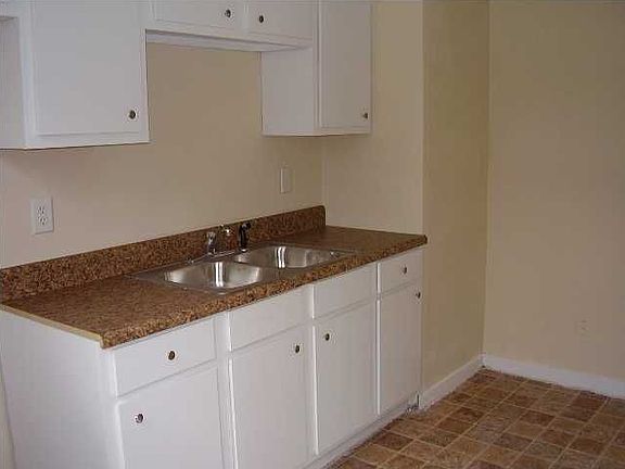 Updated Kitchen with fresh paint and new countertops