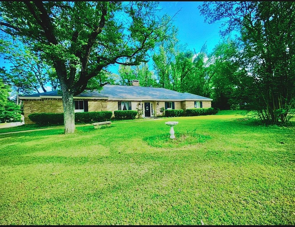 156 County Road 208 - Property Image
