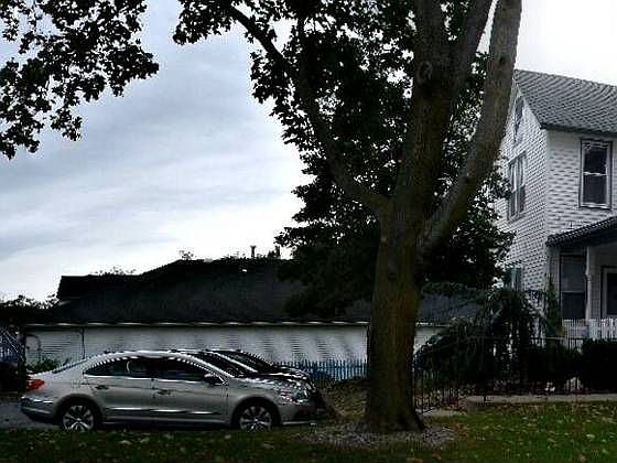 2nd image of 138 Jackson St