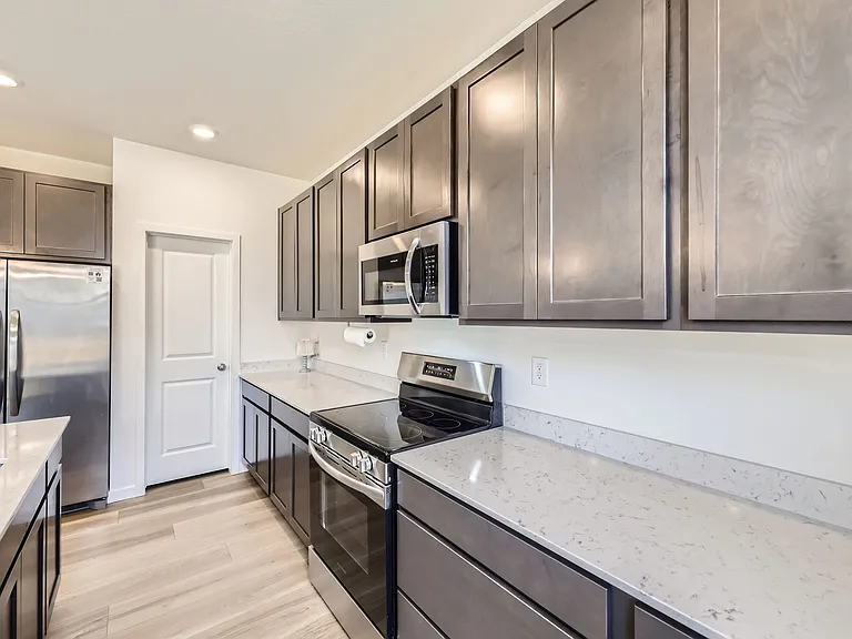 16614 E 109th Pl — Photo 3