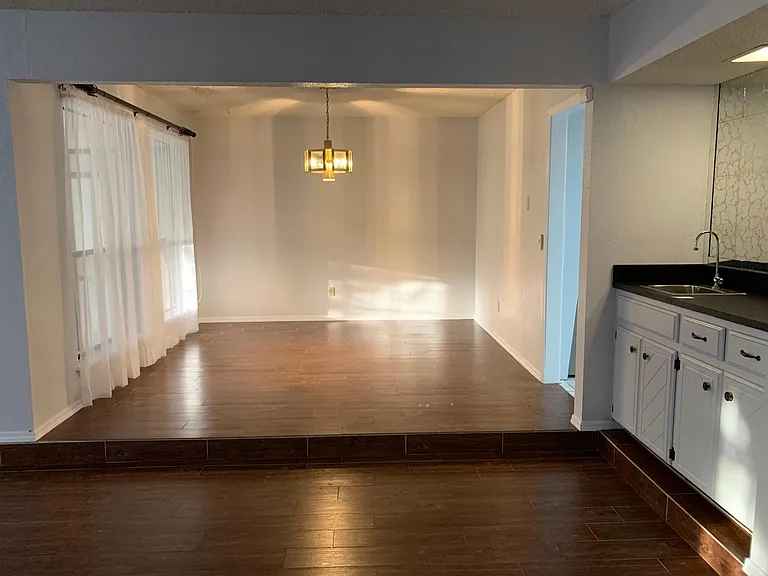 6453 N College Ave — Photo 25