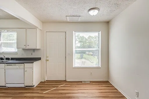 716 Alton Rd, East Lansing, MI 48823 — Photo 3