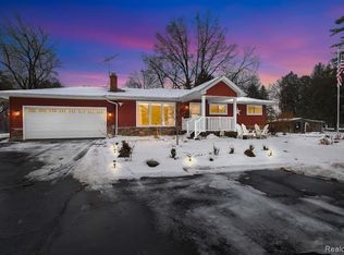 796 Collier Rd, Auburn Hills, MI 48326