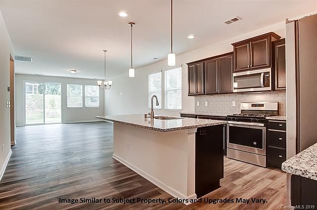 2nd image of 1015 Dania Rd #204