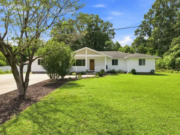 2010 Fort Prince Blvd, Wellford, SC 29385
