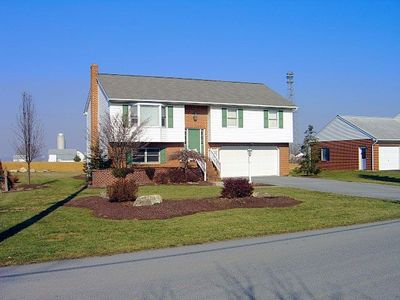 711 Walnut St, New Holland, PA, 17557