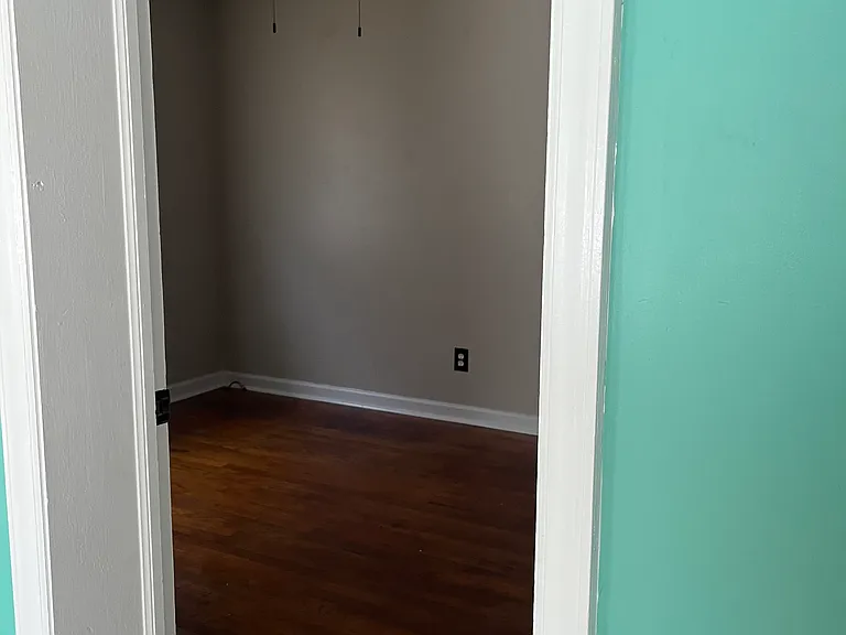 111 Falkirk St — Photo 22