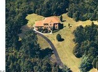 12116 Wolf Valley Dr, Clifton, VA 20124