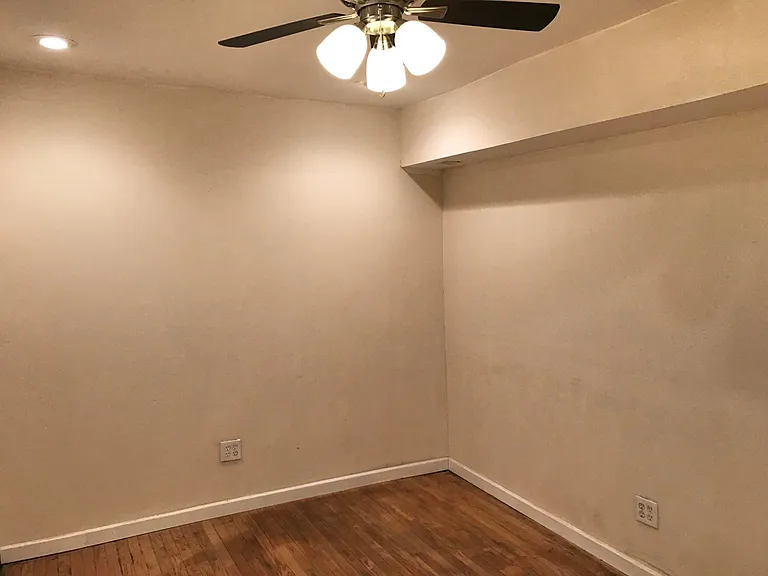 9616 S Exchange Ave #1 — Photo 19