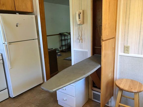 5th image of 35 E Monico St #E