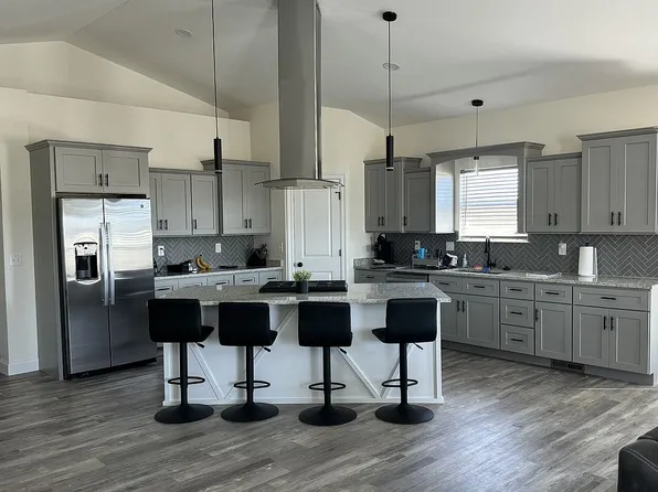 2505 Navajo Rd, Liberal, KS 67901