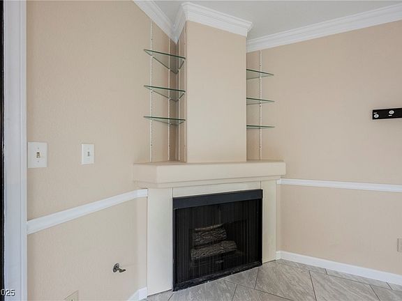 5th image of 601 Cabrillo Cir Unit 323