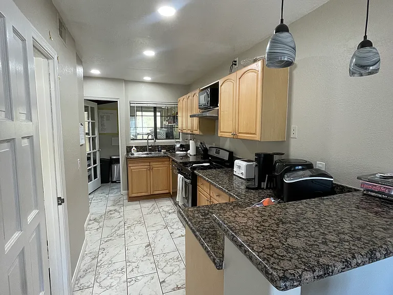 1854 Hornblend St — Photo 9