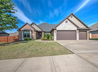 6302 46th Blvd, Rogers, AR 72758
