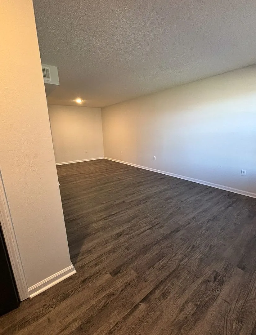 Hunter Pointe Apartments — Photo 3