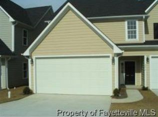 3075 Candlelight Dr, Fayetteville, NC 28311