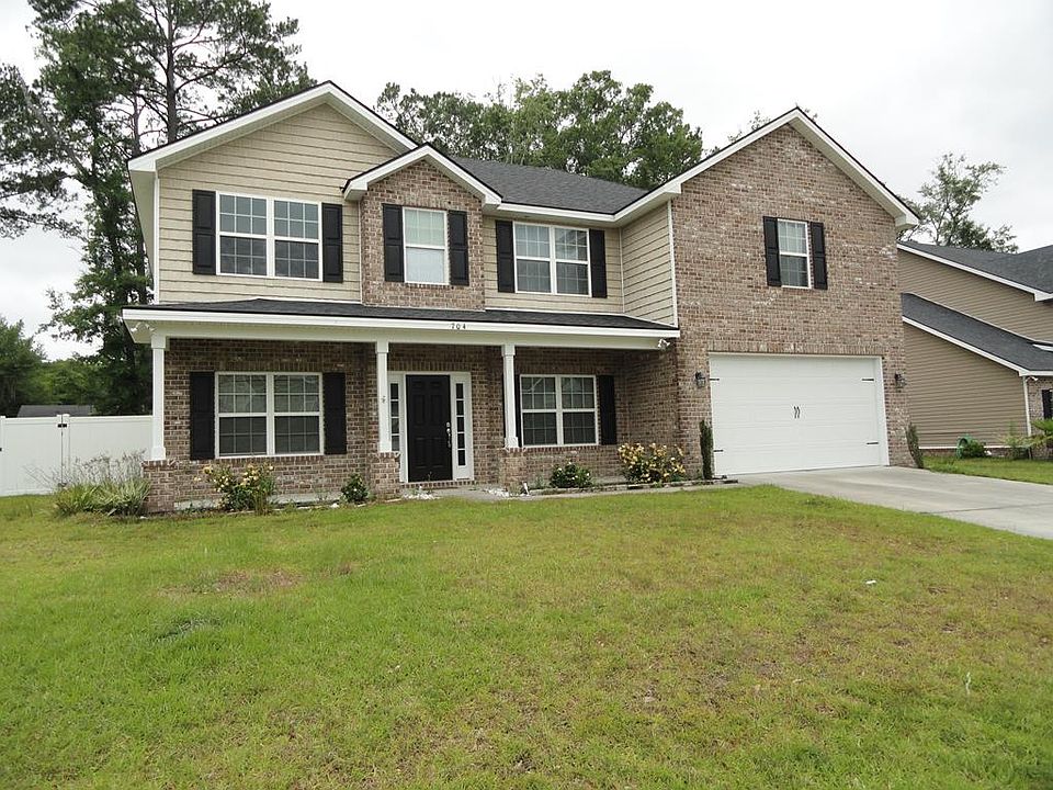 1st image of 704 Eden Ln