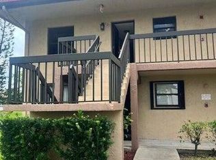 21911 Lake Forest Cir, Boca Raton, FL 33433