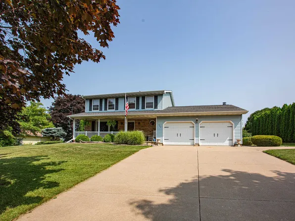 607 Carleton Dr, Lancaster, WI 53813