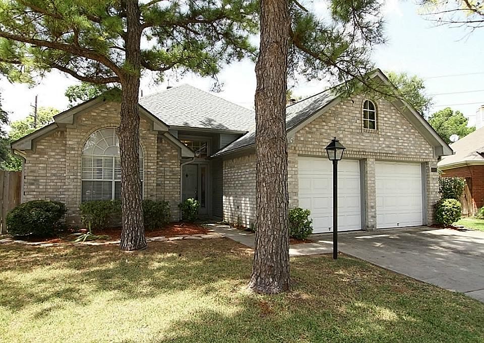 1st image of 15982 Oak Mountain Dr