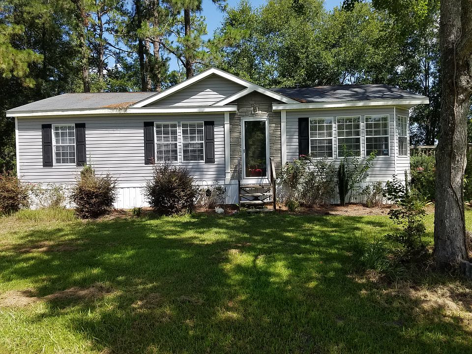 Lovely 3 bdrm/2 bath home