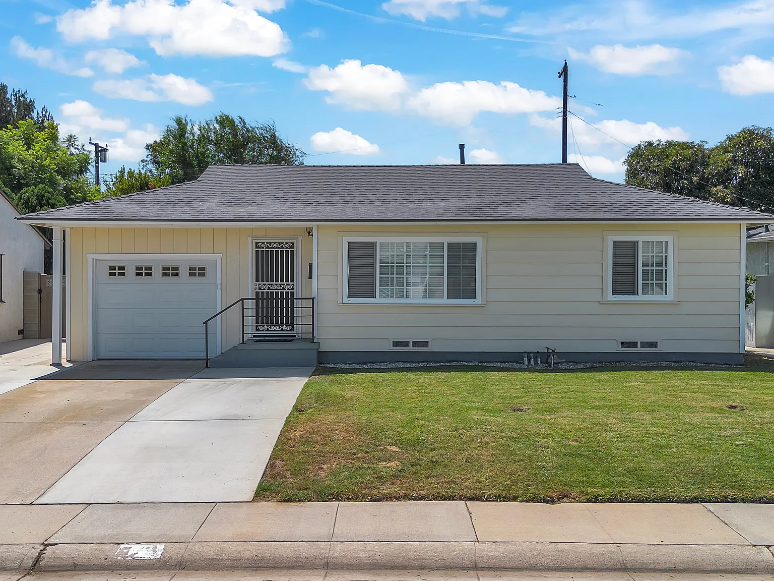 3 bed, 1160 sqft, $3,750 — Photo 2
