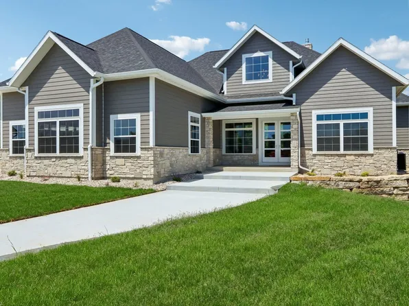 1468 Serenity Ct, Sun Prairie, WI 53590