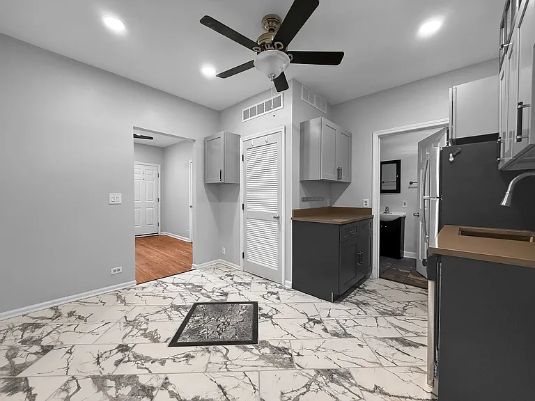 1642 N Marshfield Ave #1R — Photo 4