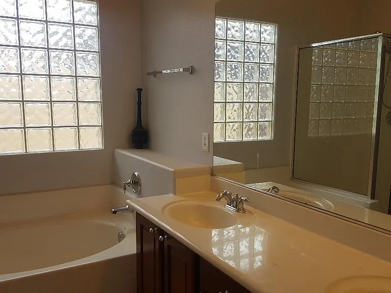 8541 Sherwood Park Dr — Photo 10