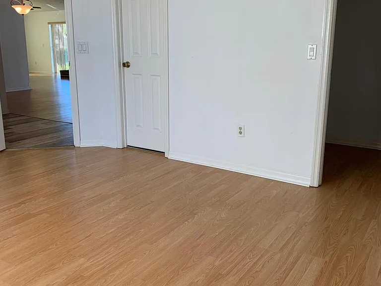 145 Riverwalk Ct — Photo 45