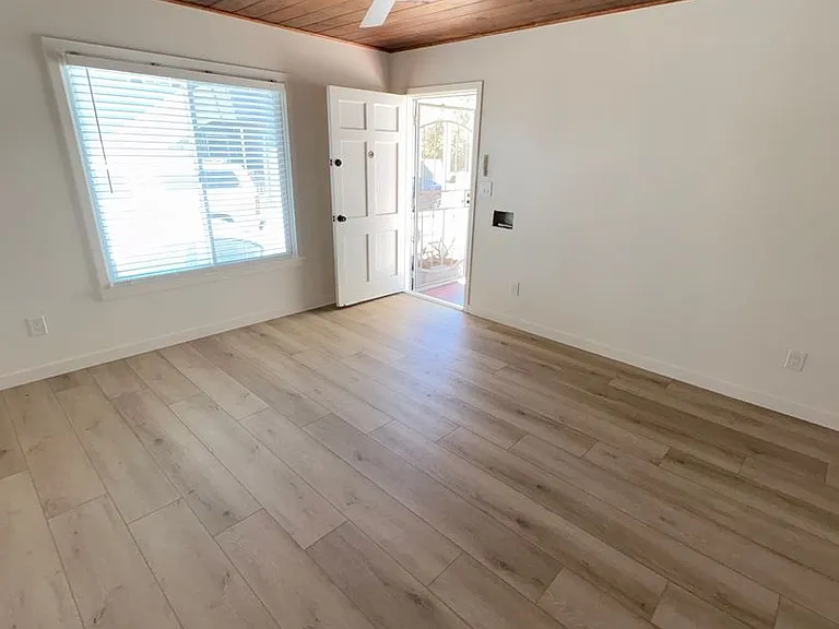 5351 E Ocean & 8/10 Santa Ana — Photo 5