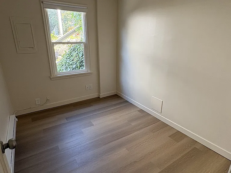 3411 33rd Ave W #1 — Photo 5