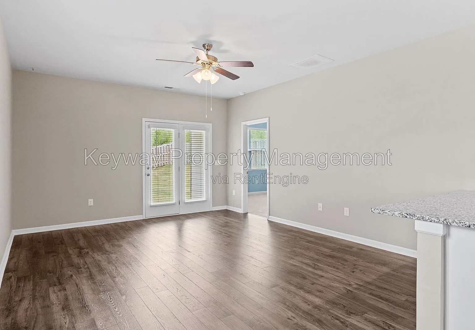3 bed, 2.0 bath, 1459 sqft, $1,860 — Photo 4