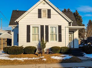 1017 S 23rd St, Manitowoc, WI 54220