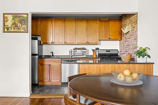 Sold by Corcoran | media 4