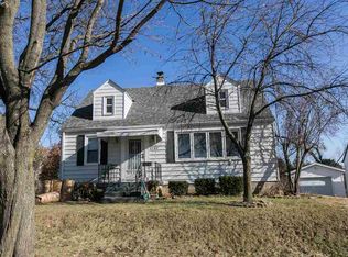 2790 Buena Vista St, Dubuque, IA 52001